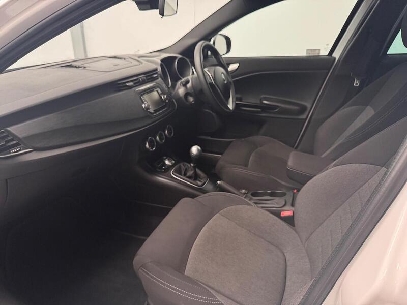 Alfa Romeo Giulietta 1.4 TB Sport Hatchback 5dr Petrol Manual Euro 6 (s/s) (120 bhp) - U447
