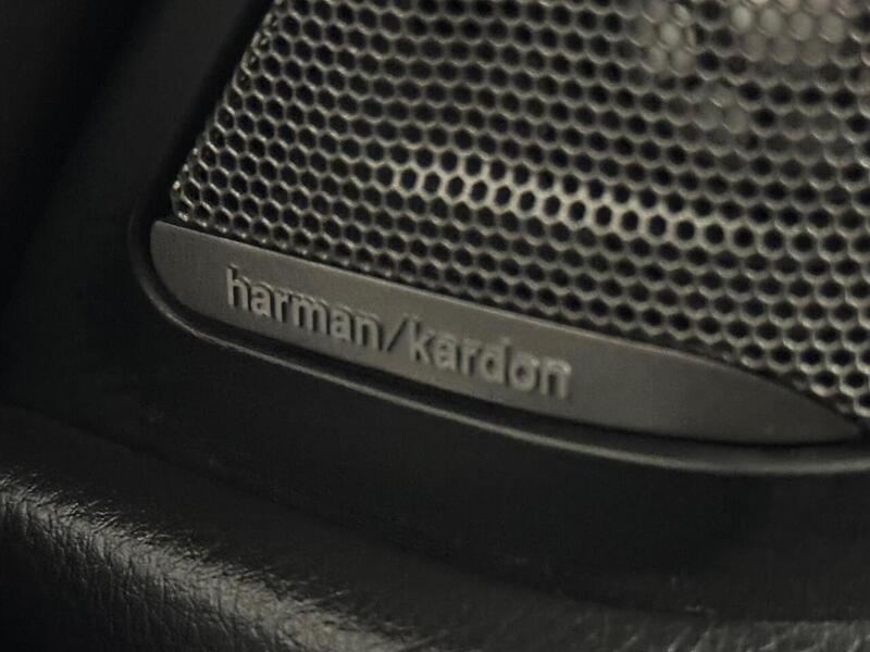 BMW 3 Series 3.0 335d M Sport Shadow Edition Touring 5dr Diesel Auto xDrive Euro 6 (s/s) (313 ps) - U584