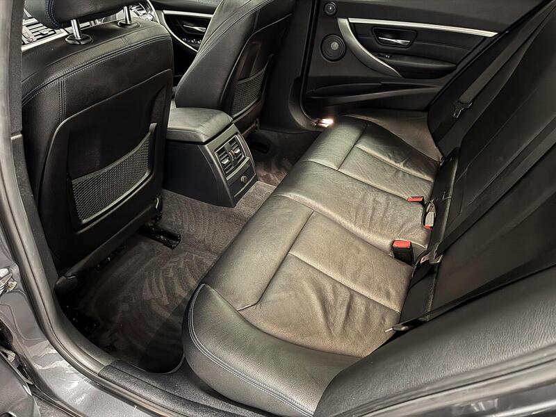 BMW 3 Series 3.0 335d M Sport Shadow Edition Touring 5dr Diesel Auto xDrive Euro 6 (s/s) (313 ps) - U584