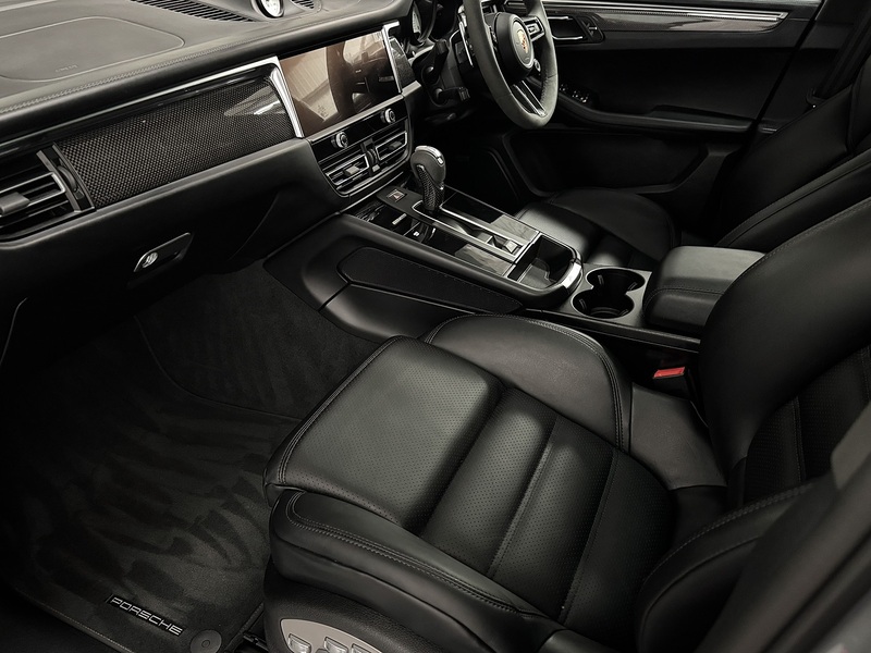 Porsche Macan 2.9T V6 GTS SUV 5dr Petrol PDK 4WD Euro 6 (s/s) (440 ps) - U586