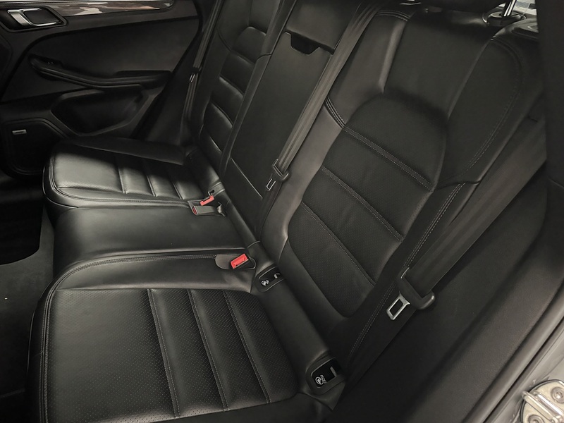 Porsche Macan 2.9T V6 GTS SUV 5dr Petrol PDK 4WD Euro 6 (s/s) (440 ps) - U586