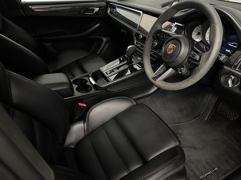 Porsche Macan 2.9T V6 GTS SUV 5dr Petrol PDK 4WD Euro 6 (s/s) (440 ps) - U586