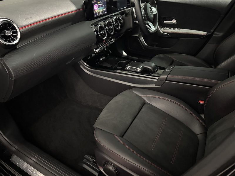 Mercedes-Benz A Class 2.0 A220d AMG Line Hatchback 5dr Diesel 8G-DCT Euro 6 (s/s) (190 ps) - U590