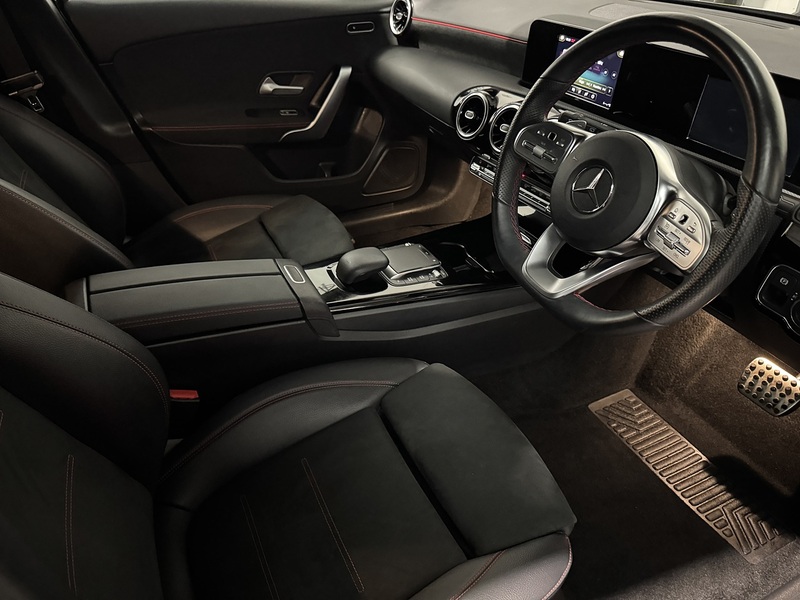 Mercedes-Benz A Class 2.0 A220d AMG Line Hatchback 5dr Diesel 8G-DCT Euro 6 (s/s) (190 ps) - U590