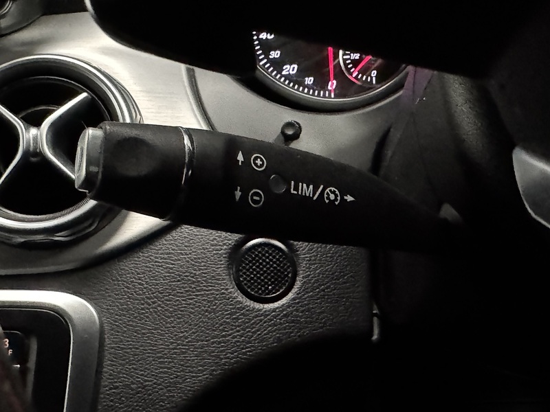 Mercedes-Benz GLA 2.1 GLA220d AMG Line (Premium) SUV 5dr Diesel 7G-DCT 4MATIC Euro 6 (s/s) (177 ps) - U591