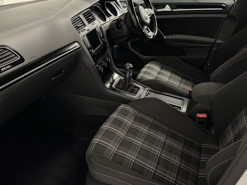 Volkswagen Golf Gtd Tdi 2.0 5dr Hatchback Diesel - U604