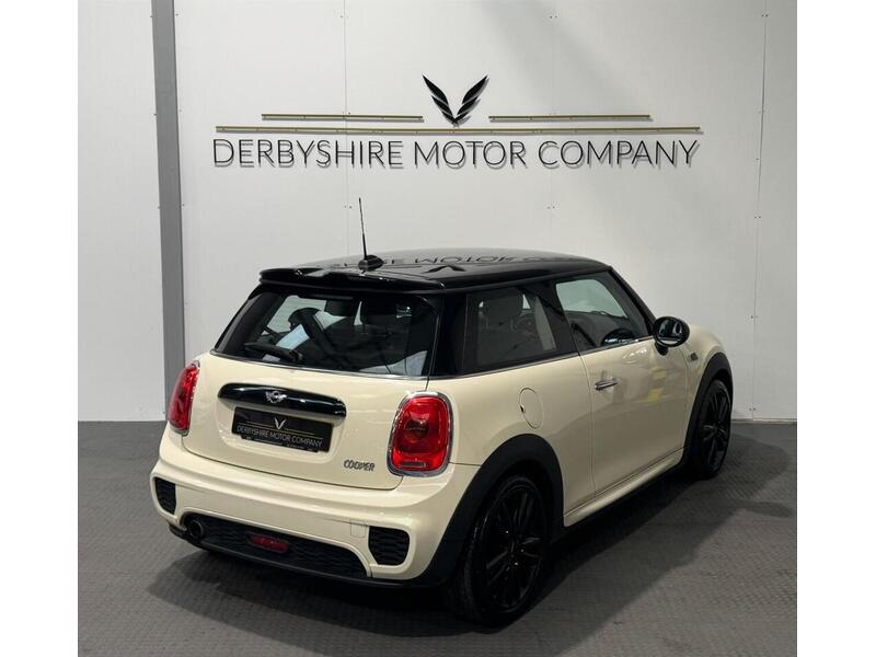 MINI Hatch 1.5 Cooper Hatchback 3dr Petrol Manual Euro 6 (s/s) (136 ps) - U605