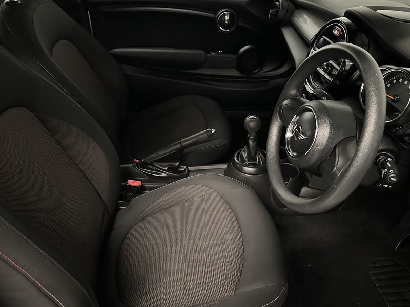 MINI Hatch 1.5 Cooper Hatchback 3dr Petrol Manual Euro 6 (s/s) (136 ps) - U605