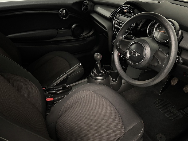 MINI Hatch 1.5 Cooper Hatchback 3dr Petrol Manual Euro 6 (s/s) (136 ps) - U605