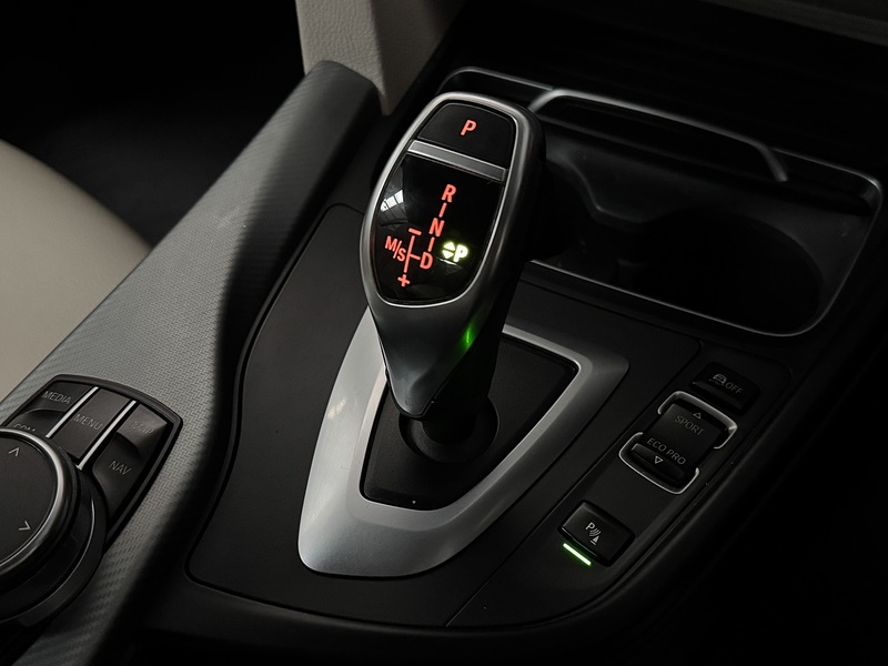 BMW 4 Series 2.0 420i M Sport Convertible 2dr Petrol Auto Euro 6 (s/s) (184 ps) - U610