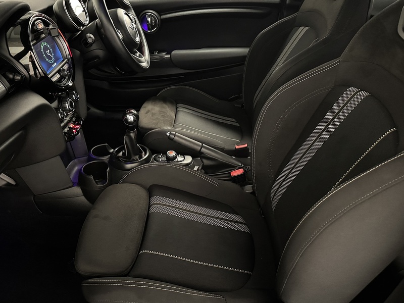 MINI Hatch 1.5 Cooper Sport Hatchback 3dr Petrol Manual Euro 6 (s/s) (136 ps) - U611