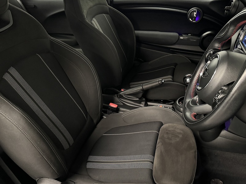 MINI Hatch 1.5 Cooper Sport Hatchback 3dr Petrol Manual Euro 6 (s/s) (136 ps) - U611