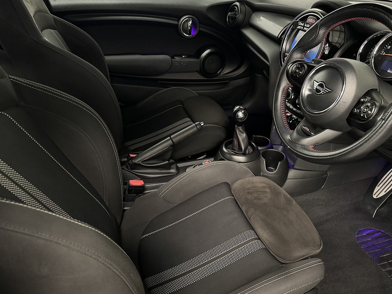 MINI Hatch 1.5 Cooper Sport Hatchback 3dr Petrol Manual Euro 6 (s/s) (136 ps) - U611