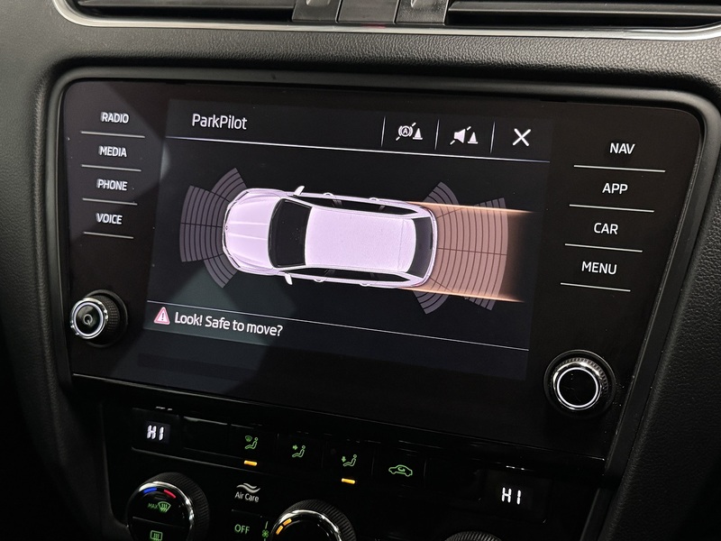 Skoda Octavia 2.0 TSI GPF vRS Estate 5dr Petrol DSG Euro 6 (s/s) (245 ps) - U617