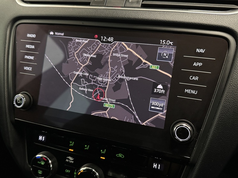 Skoda Octavia 2.0 TSI GPF vRS Estate 5dr Petrol DSG Euro 6 (s/s) (245 ps) - U617