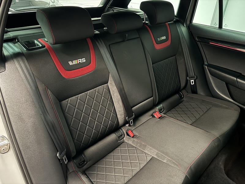 Skoda Octavia 2.0 TSI GPF vRS Estate 5dr Petrol DSG Euro 6 (s/s) (245 ps) - U617