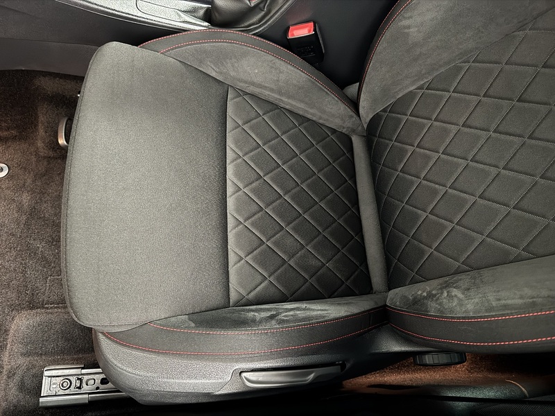 Skoda Octavia 2.0 TSI GPF vRS Estate 5dr Petrol DSG Euro 6 (s/s) (245 ps) - U617