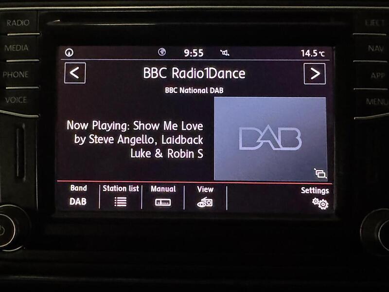 Volkswagen Caravelle 2.0 BiTDI BlueMotion Tech SE MPV 5dr Diesel DSG Euro 6 (s/s) (204 ps) - U620