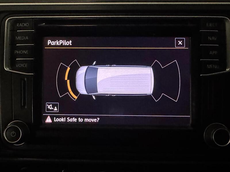 Volkswagen Caravelle 2.0 BiTDI BlueMotion Tech SE MPV 5dr Diesel DSG Euro 6 (s/s) (204 ps) - U620