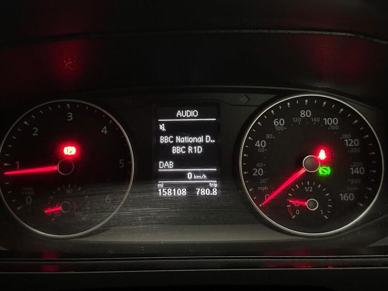 Volkswagen Caravelle 2.0 BiTDI BlueMotion Tech SE MPV 5dr Diesel DSG Euro 6 (s/s) (204 ps) - U620