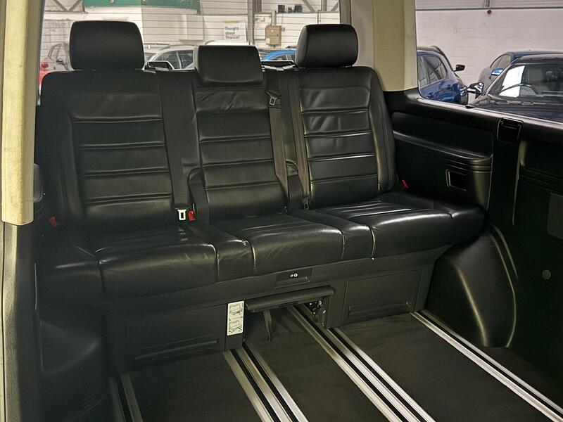 Volkswagen Caravelle 2.0 BiTDI BlueMotion Tech SE MPV 5dr Diesel DSG Euro 6 (s/s) (204 ps) - U620