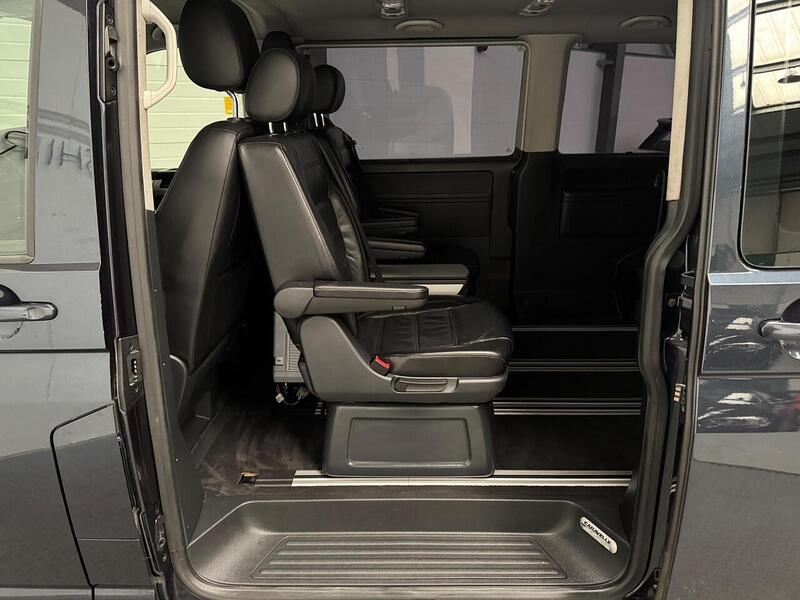 Volkswagen Caravelle 2.0 BiTDI BlueMotion Tech SE MPV 5dr Diesel DSG Euro 6 (s/s) (204 ps) - U620