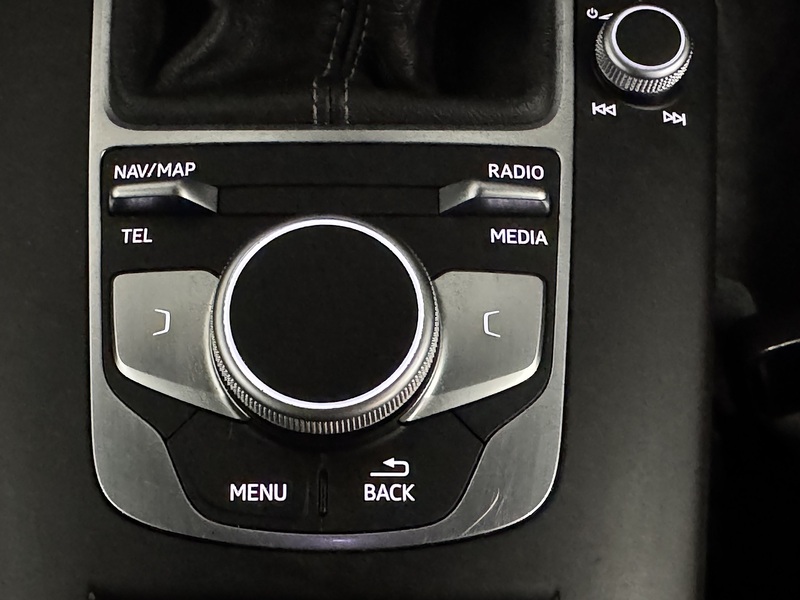 Audi A3 2.0 TDI S line Saloon 4dr Diesel Manual Euro 6 (s/s) (150 ps) - U623