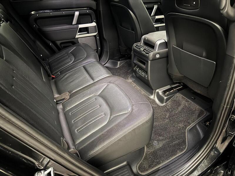 Land Rover Defender 110 3.0 D250 MHEV X-Dynamic SE SUV 5dr Diesel Auto 4WD Euro 6 (s/s) (250 ps) - U629