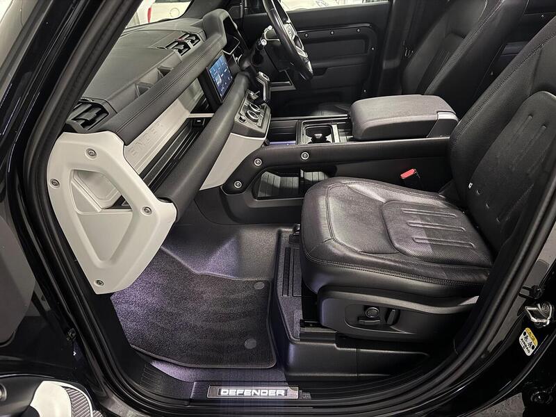 Land Rover Defender 110 3.0 D250 MHEV X-Dynamic SE SUV 5dr Diesel Auto 4WD Euro 6 (s/s) (250 ps) - U629
