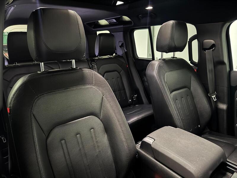 Land Rover Defender 110 3.0 D250 MHEV X-Dynamic SE SUV 5dr Diesel Auto 4WD Euro 6 (s/s) (250 ps) - U629