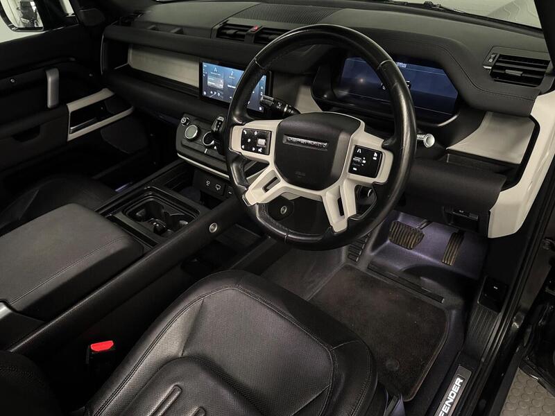 Land Rover Defender 110 3.0 D250 MHEV X-Dynamic SE SUV 5dr Diesel Auto 4WD Euro 6 (s/s) (250 ps) - U629
