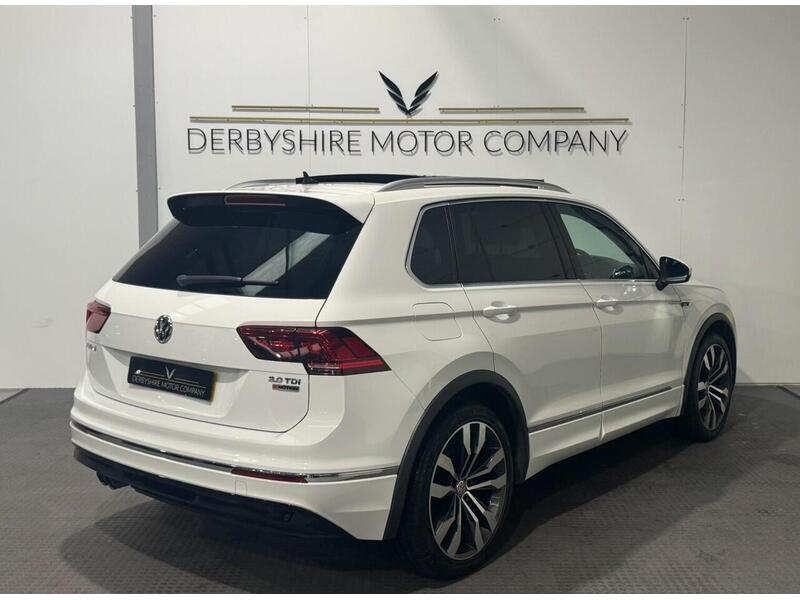 Volkswagen Tiguan 2.0 TDI BlueMotion Tech R-Line SUV 5dr Diesel DSG 4Motion Euro 6 (s/s) (150 ps) - U631