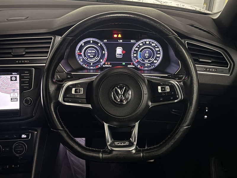 Volkswagen Tiguan 2.0 TDI BlueMotion Tech R-Line SUV 5dr Diesel DSG 4Motion Euro 6 (s/s) (150 ps) - U631
