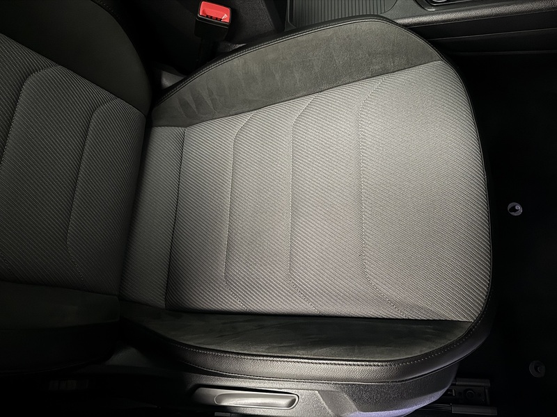 Volkswagen Tiguan 2.0 TDI BlueMotion Tech R-Line SUV 5dr Diesel DSG 4Motion Euro 6 (s/s) (150 ps) - U631