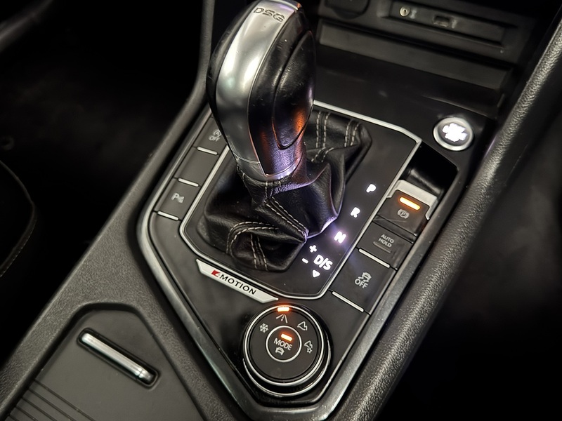 Volkswagen Tiguan 2.0 TDI BlueMotion Tech R-Line SUV 5dr Diesel DSG 4Motion Euro 6 (s/s) (150 ps) - U631