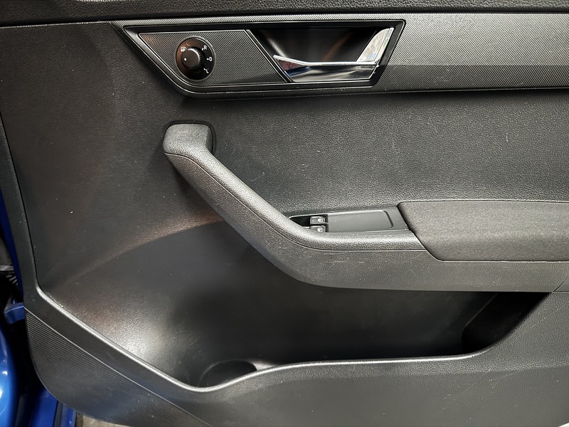 Skoda Fabia 1.0 TSI Monte Carlo Hatchback 5dr Petrol Manual Euro 6 (s/s) (110 ps) - U651