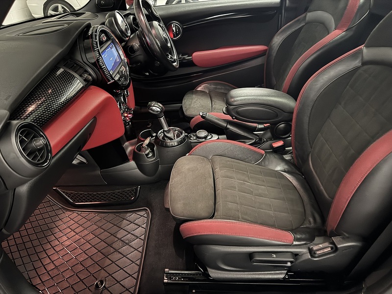 MINI Hatch 2.0 John Cooper Works Hatchback 3dr Petrol Auto Euro 6 (s/s) (231 ps) - U653