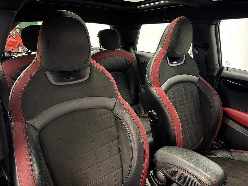 MINI Hatch 2.0 John Cooper Works Hatchback 3dr Petrol Auto Euro 6 (s/s) (231 ps) - U653