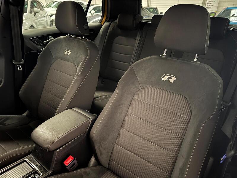 Volkswagen Golf 2.0 TSI R Hatchback 5dr Petrol DSG 4Motion Euro 6 (s/s) (310 ps) - U654