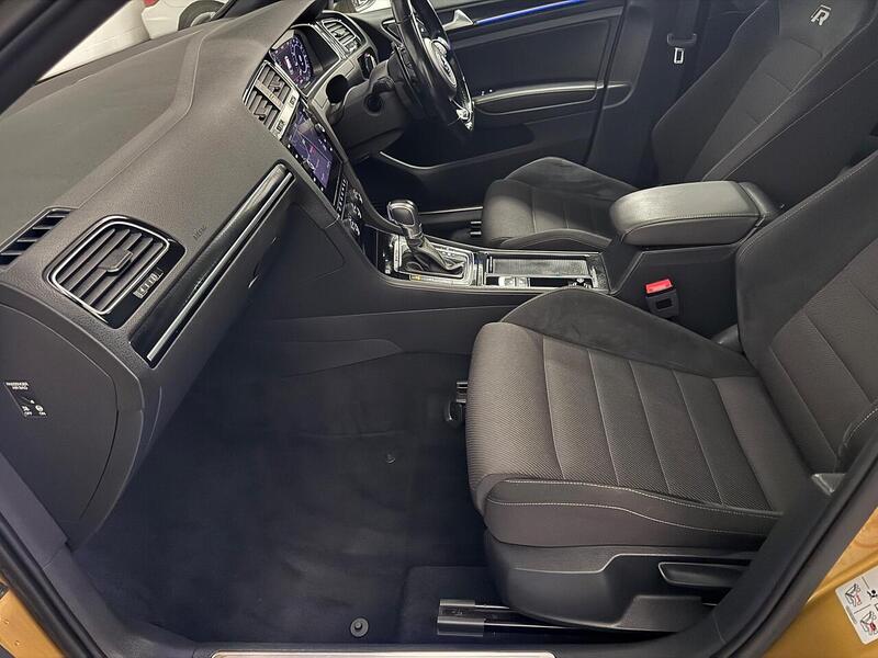 Volkswagen Golf 2.0 TSI R Hatchback 5dr Petrol DSG 4Motion Euro 6 (s/s) (310 ps) - U654