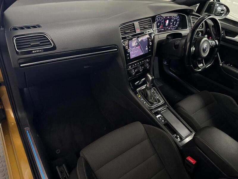 Volkswagen Golf 2.0 TSI R Hatchback 5dr Petrol DSG 4Motion Euro 6 (s/s) (310 ps) - U654