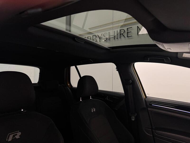 Volkswagen Golf 2.0 TSI R Hatchback 5dr Petrol DSG 4Motion Euro 6 (s/s) (310 ps) - U654