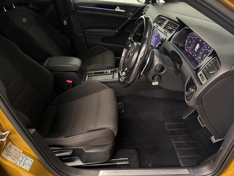 Volkswagen Golf 2.0 TSI R Hatchback 5dr Petrol DSG 4Motion Euro 6 (s/s) (310 ps) - U654