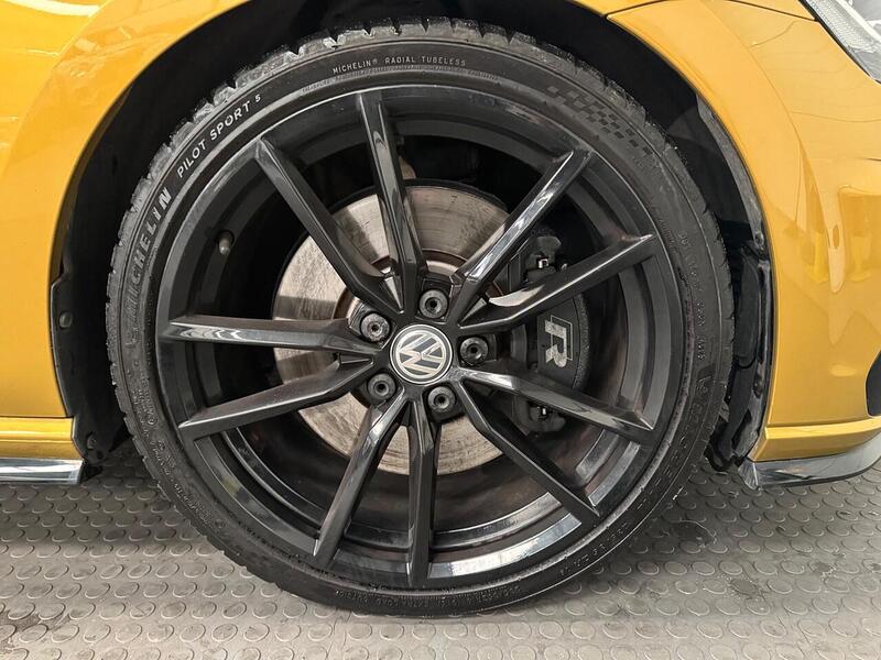 Volkswagen Golf 2.0 TSI R Hatchback 5dr Petrol DSG 4Motion Euro 6 (s/s) (310 ps) - U654