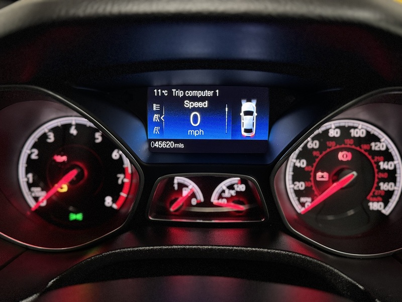 Ford Focus 2.0T EcoBoost ST-3 Hatchback 5dr Petrol Manual Eur Hatchback 2.0 Manual Petrol - U658