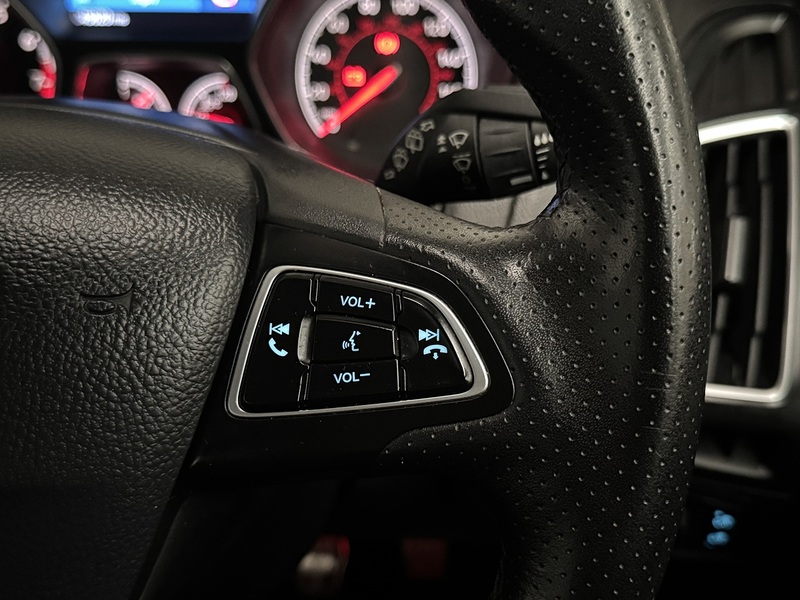 Ford Focus 2.0T EcoBoost ST-3 Hatchback 5dr Petrol Manual Eur Hatchback 2.0 Manual Petrol - U658