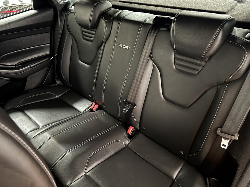 Ford Focus 2.0T EcoBoost ST-3 Hatchback 5dr Petrol Manual Eur Hatchback 2.0 Manual Petrol - U658