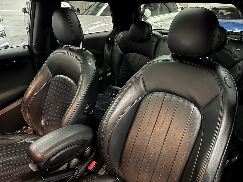 MINI Hatch 2.0 John Cooper Works Hatchback 3dr Petrol Auto Euro 6 (s/s) (231 ps) - U660