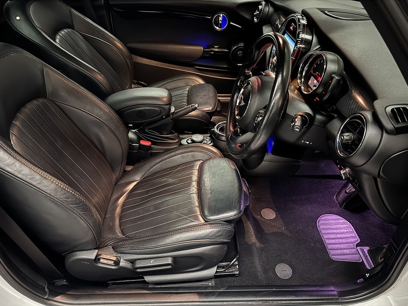 MINI Hatch 2.0 John Cooper Works Hatchback 3dr Petrol Auto Euro 6 (s/s) (231 ps) - U660