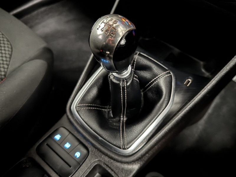 Ford Fiesta 1.0T EcoBoost ST-Line Hatchback 5dr Petrol Manual Euro 6 (s/s) (100 ps) - U664